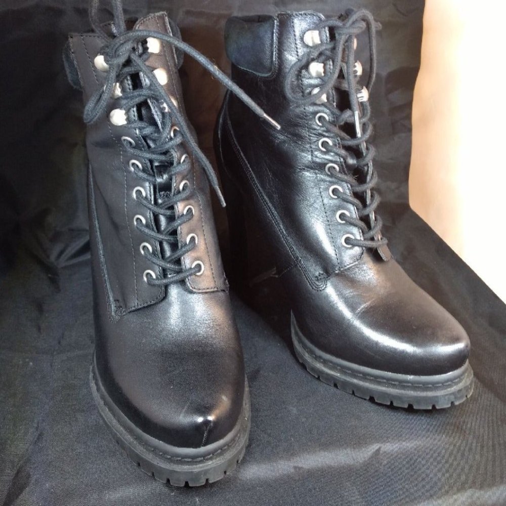 BCBGeneration BG Martins Combat Boots 9M